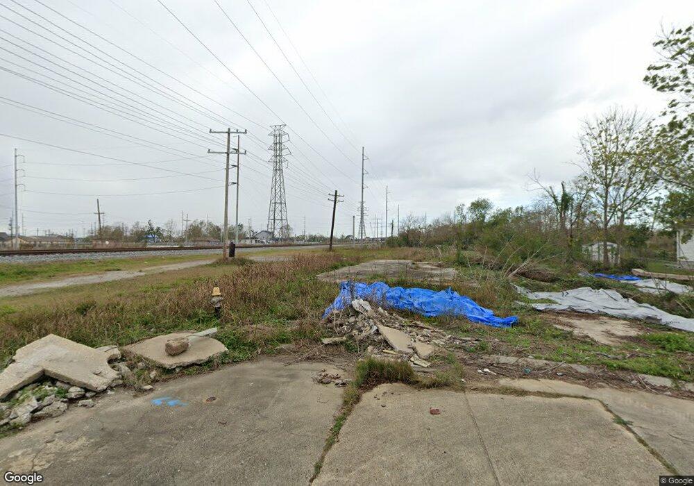 2700 Metropolitan St, New Orleans, LA 70126 - photo 1