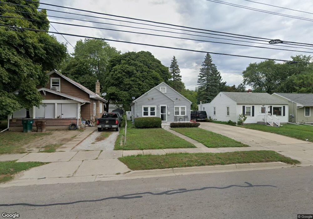 1608 W Willow St, Lansing, MI 48915 - photo 1