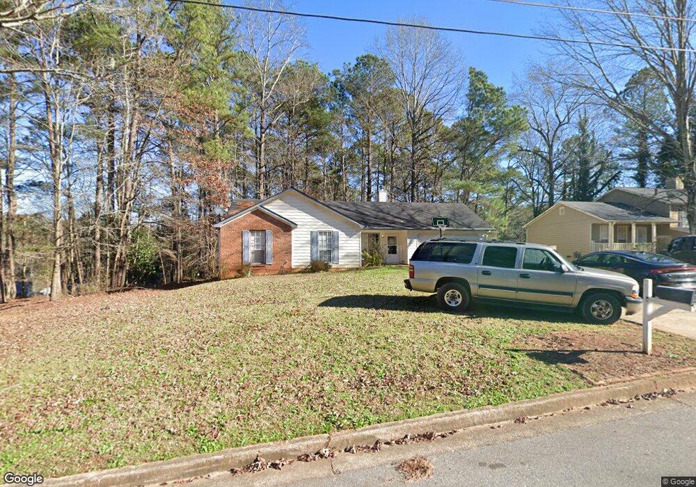 8634 Hilltop Rd, Jonesboro, GA 30236 - photo 1