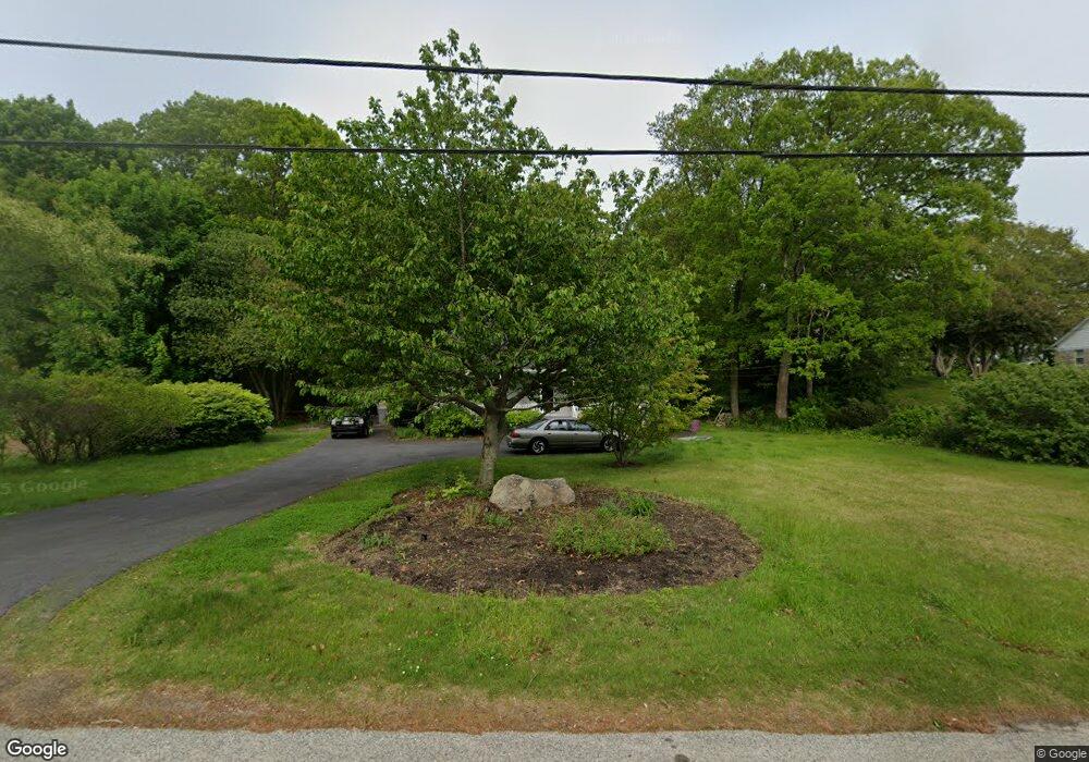 111 Winnapaug Rd, Westerly, RI 02891 - photo 1