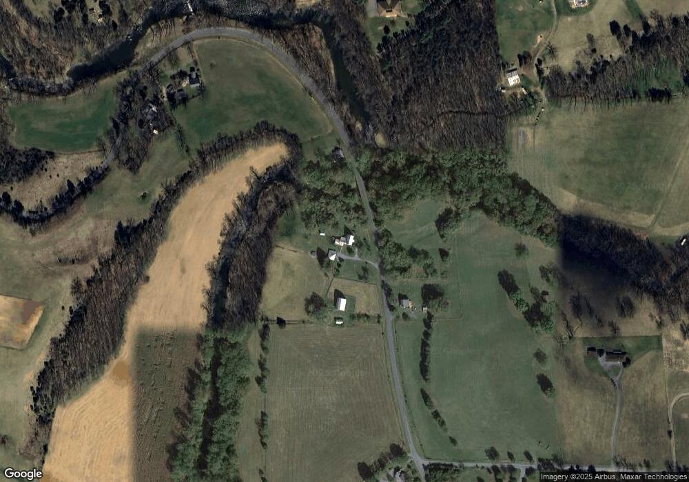 1125 Sandy Hook Rd, Luray, VA 22835 - photo 1