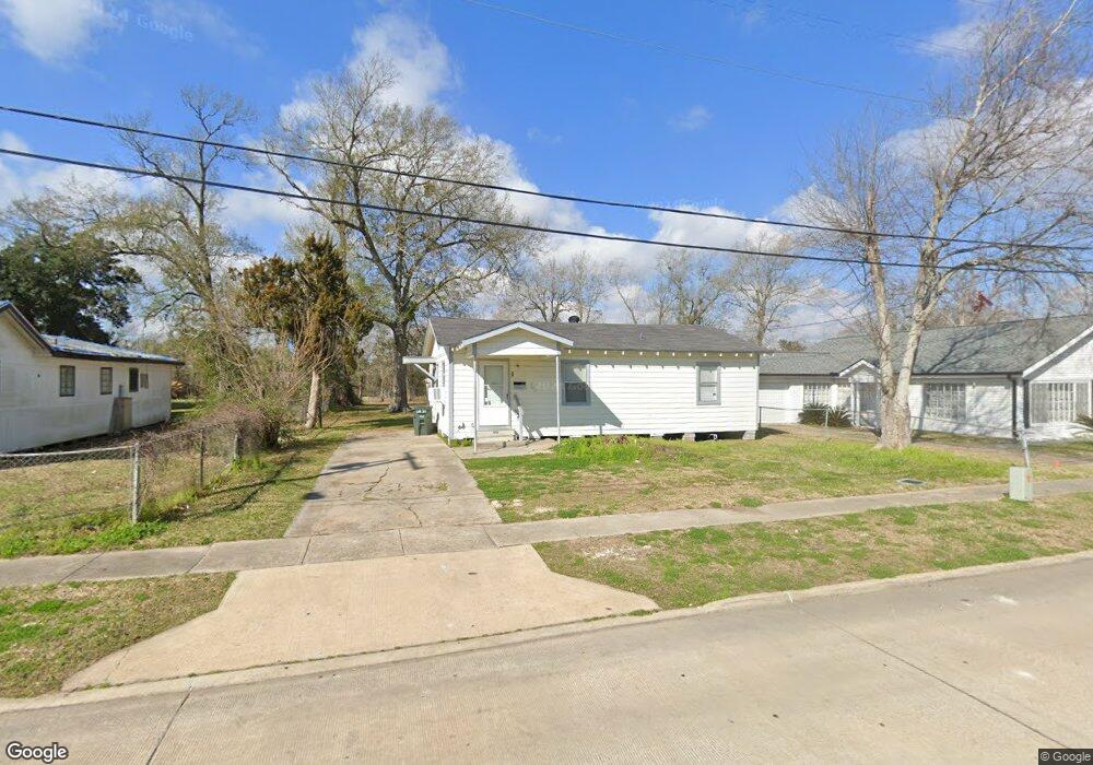 711 N 1st Ave, Lake Charles, LA 70601 - photo 1