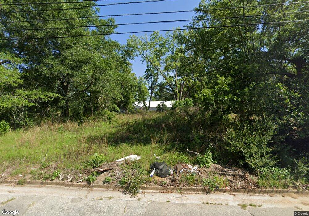 607 Hillcrest Ave, Moultrie, GA 31768 - photo 1