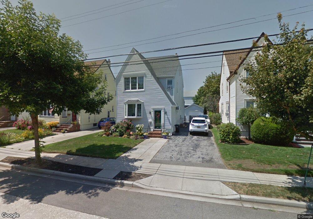 17 Jackson Rd, Valley Stream, NY 11581 - photo 1