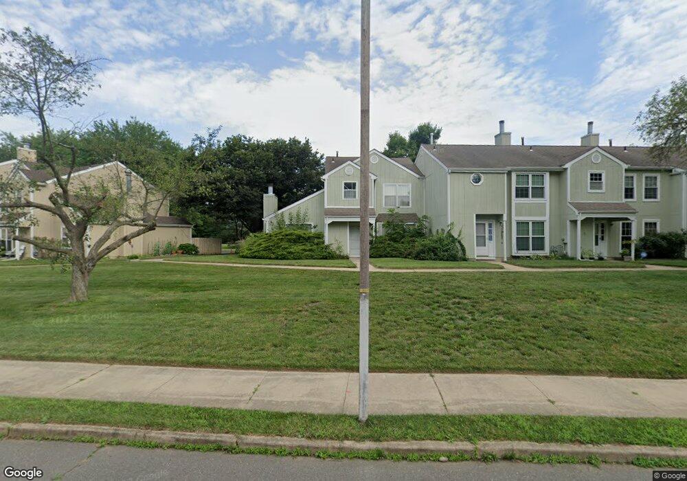 23 Pond View Dr, Plainsboro, NJ 08536 - photo 1