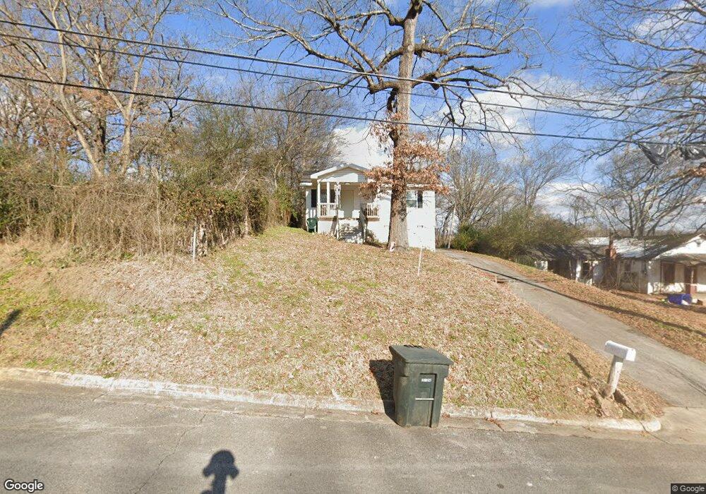 410 Virginia Ave, Florence, AL 35630 - photo 1