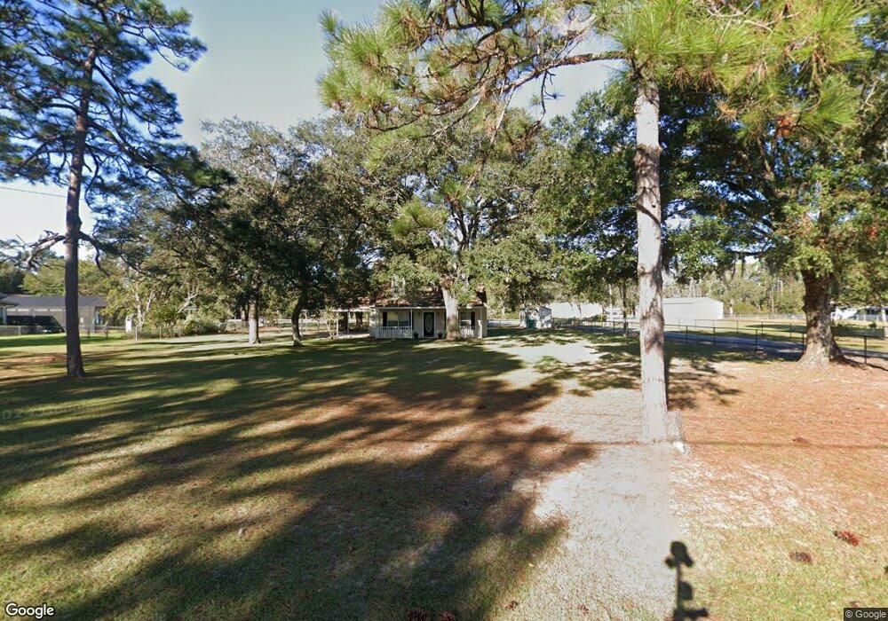 1084 Meadow Ln SE, Darien, GA 31305 - photo 1