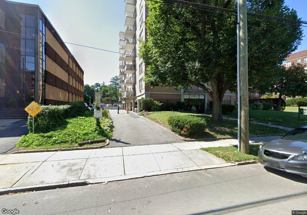 704 N Broad St unit 2F, Elizabeth, NJ 07208 - photo 1