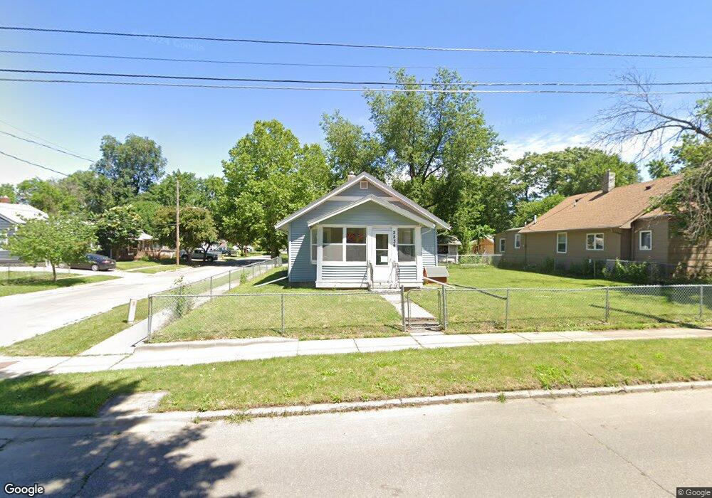 2834 Maple St, Des Moines, IA 50317 - photo 1