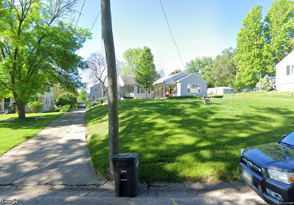 5616 Dagle Dr, Des Moines, IA 50311 - photo 1