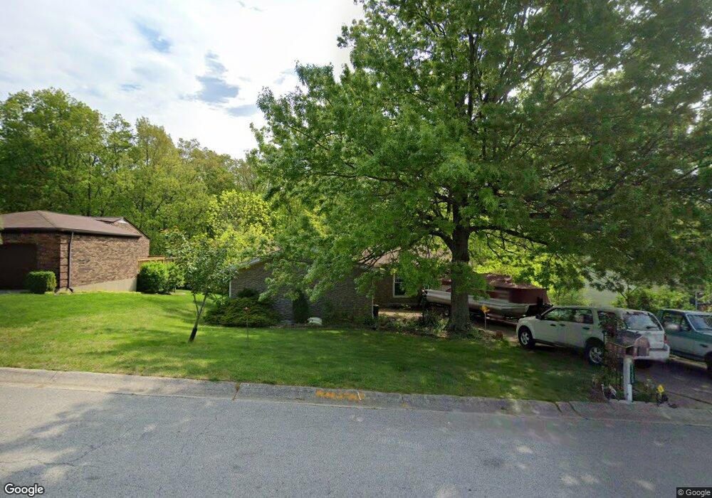 1123 Carriage Ln, New Albany, IN 47150 - photo 1