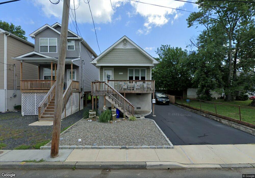 711 Center St, Union Beach, NJ 07735 - photo 1