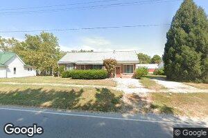 216 E Sycamore St, Sumner, IL 62466