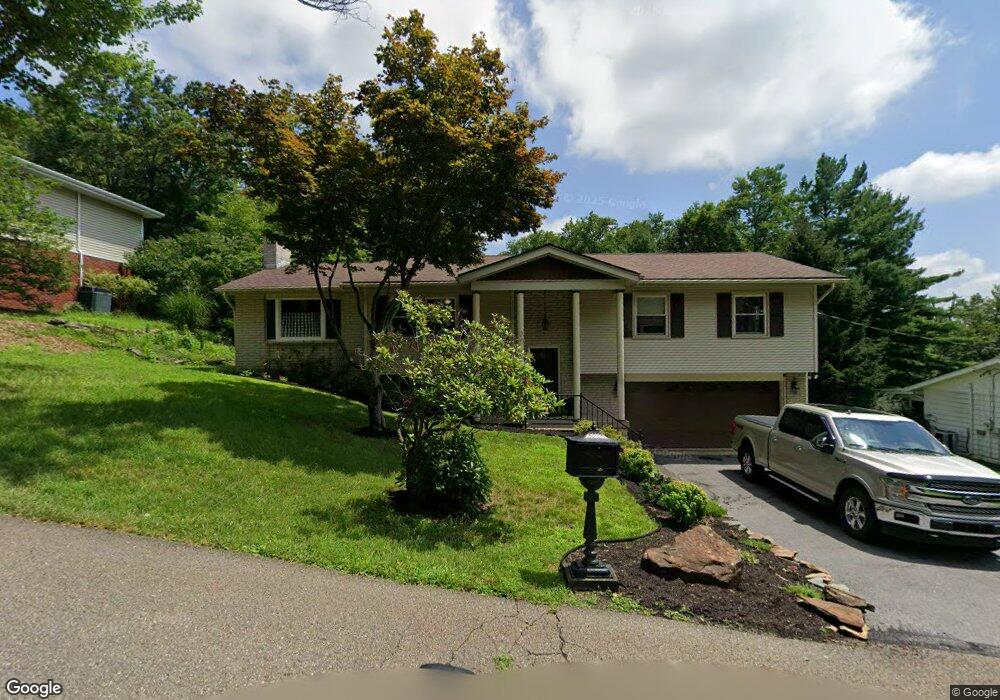 613 Country Club Dr, Bloomsburg, PA 17815 - photo 1