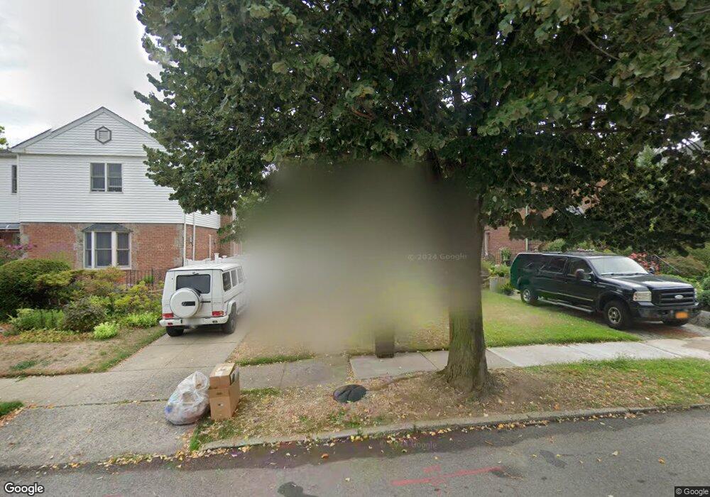 8111 192nd St, Hollis, NY 11423 - photo 1