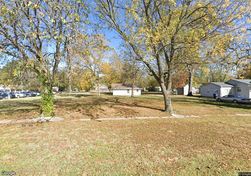 403 W 4th St, Altamont, KS 67330 - photo 1