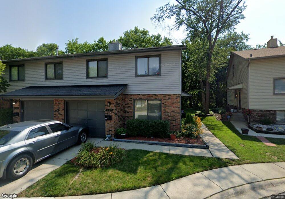 18565 Meadow Ln, Hazel Crest, IL 60429 - photo 1