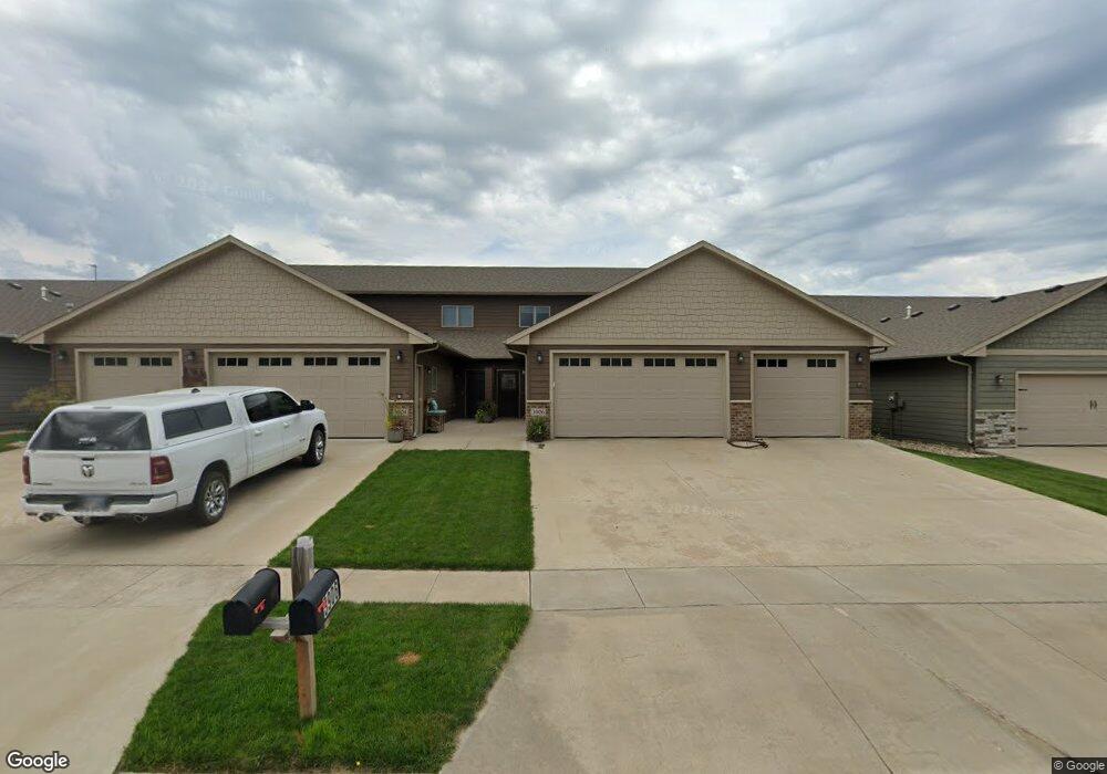 3906 E Brewster St, Sioux Falls, SD 57108 - photo 1
