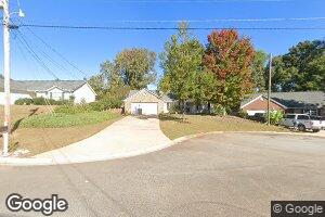 22 Lexington Dr, Grantville, GA 30220