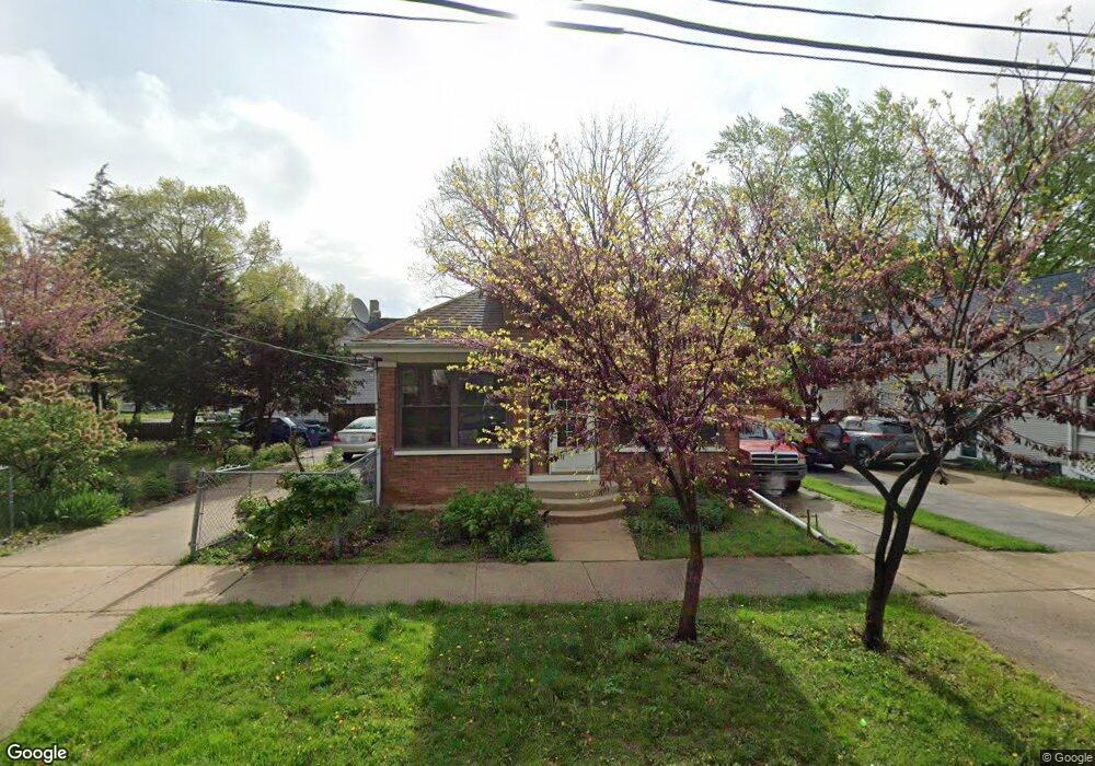 19 N Russell Ave, Aurora, IL 60506 - photo 1