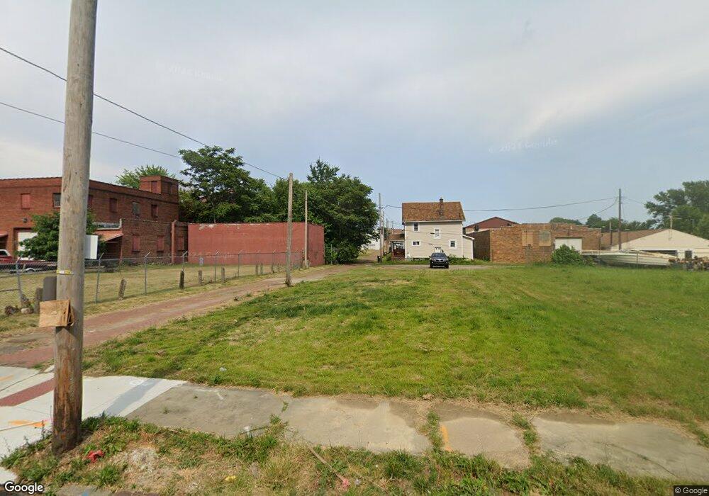 926 High Ave NW, Canton, OH 44703 - photo 1