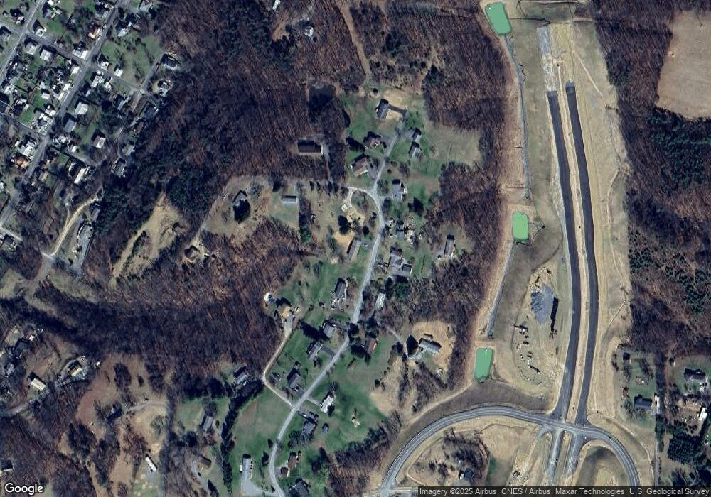 239 Morgan Ln, Berkeley Springs, WV 25411 - photo 1