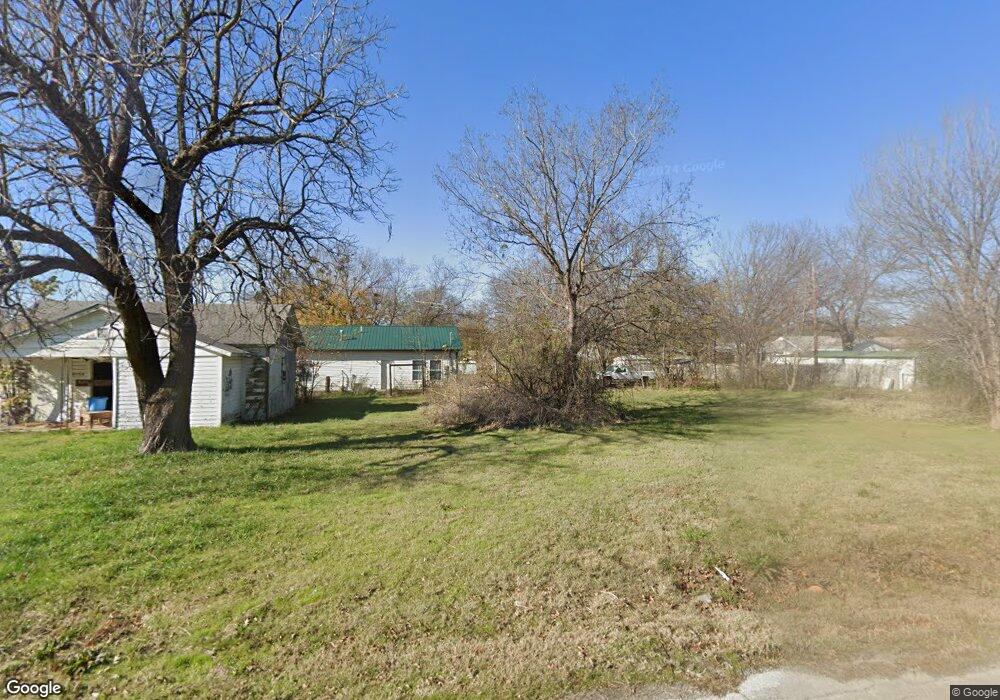 411 S 8th St, Henryetta, OK 74437 - photo 1