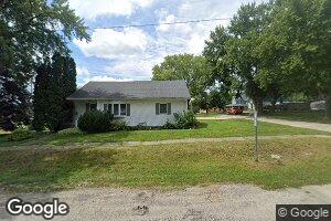 214 2nd St N, Winthrop, IA 50682