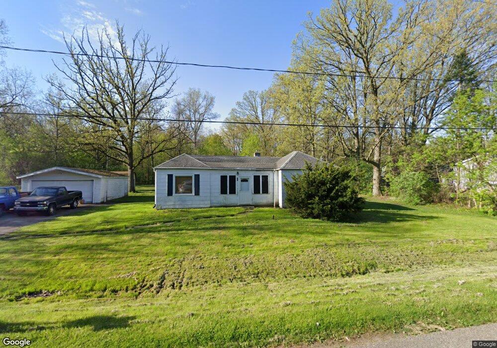 1136 Harding Dr, Flint, MI 48507 - photo 1