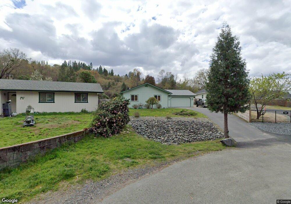 211 Brandy Ln, Grants Pass, OR 97527 - photo 1