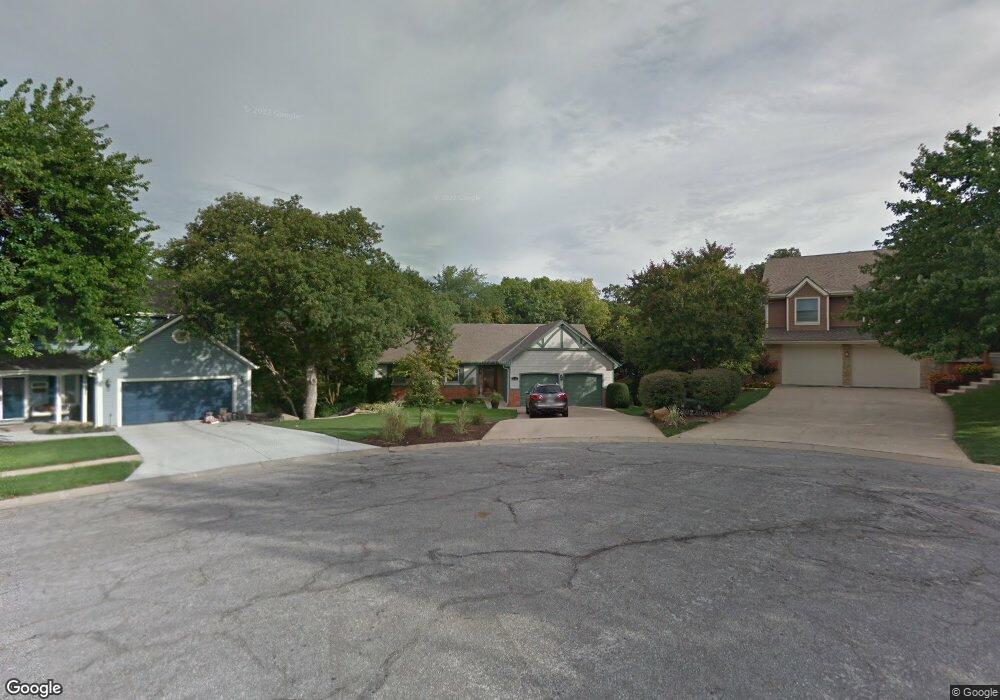 7906 Swarner Dr, Lenexa, KS 66219 - photo 1