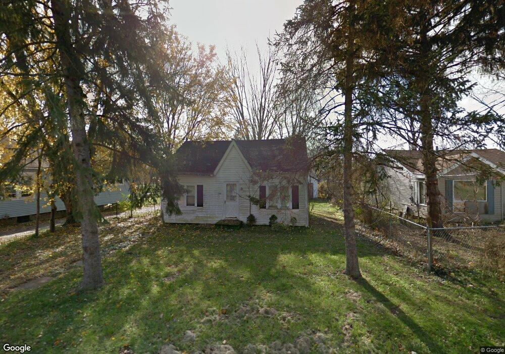 940 Pine St, Niles, MI 49120 - photo 1