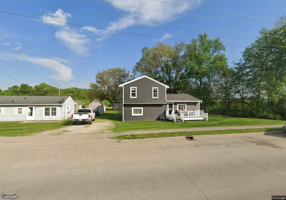 908 S Kickapoo St, Lincoln, IL 62656 - photo 1