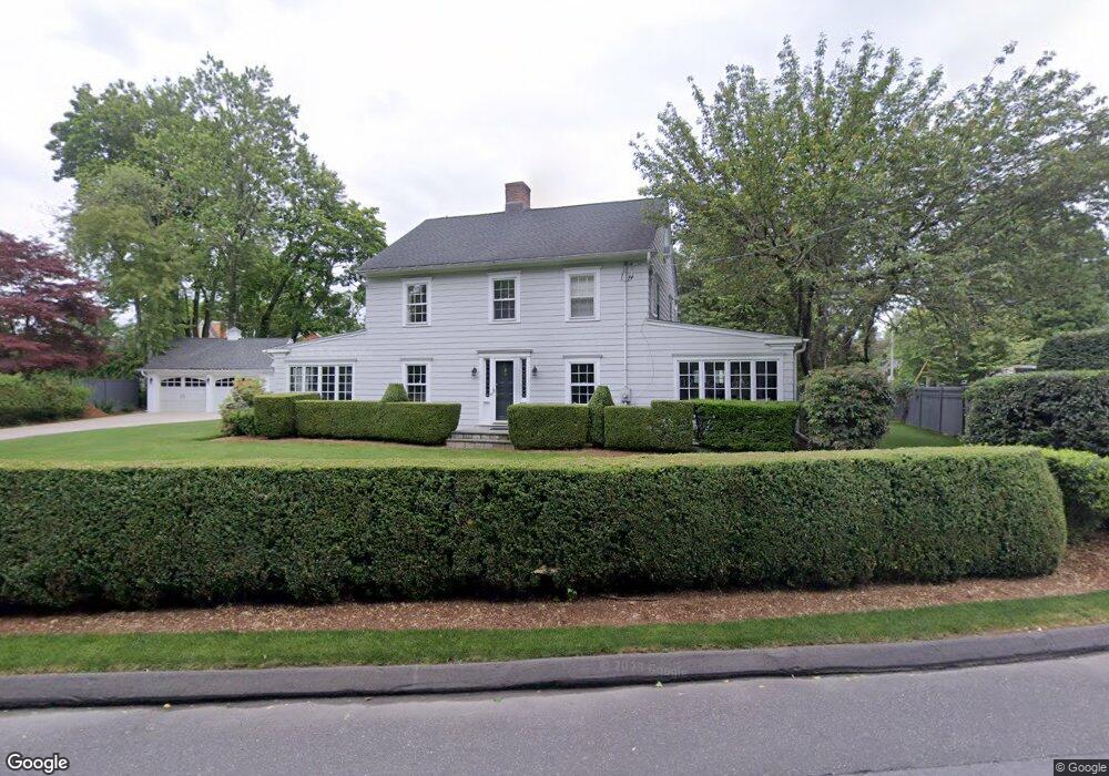 1359 Unquowa Rd, Fairfield, CT 06824 - photo 1