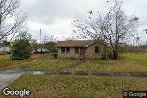 3 Carroll Dr, Chalmette, LA 70043