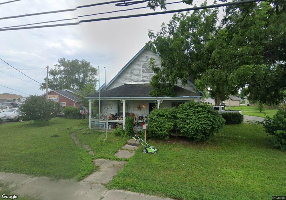 689 Main St, Whiteland, IN 46184 - photo 1