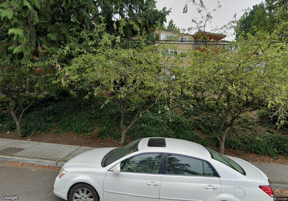 2717 76th Ave SE, Mercer Island, WA 98040 - photo 1