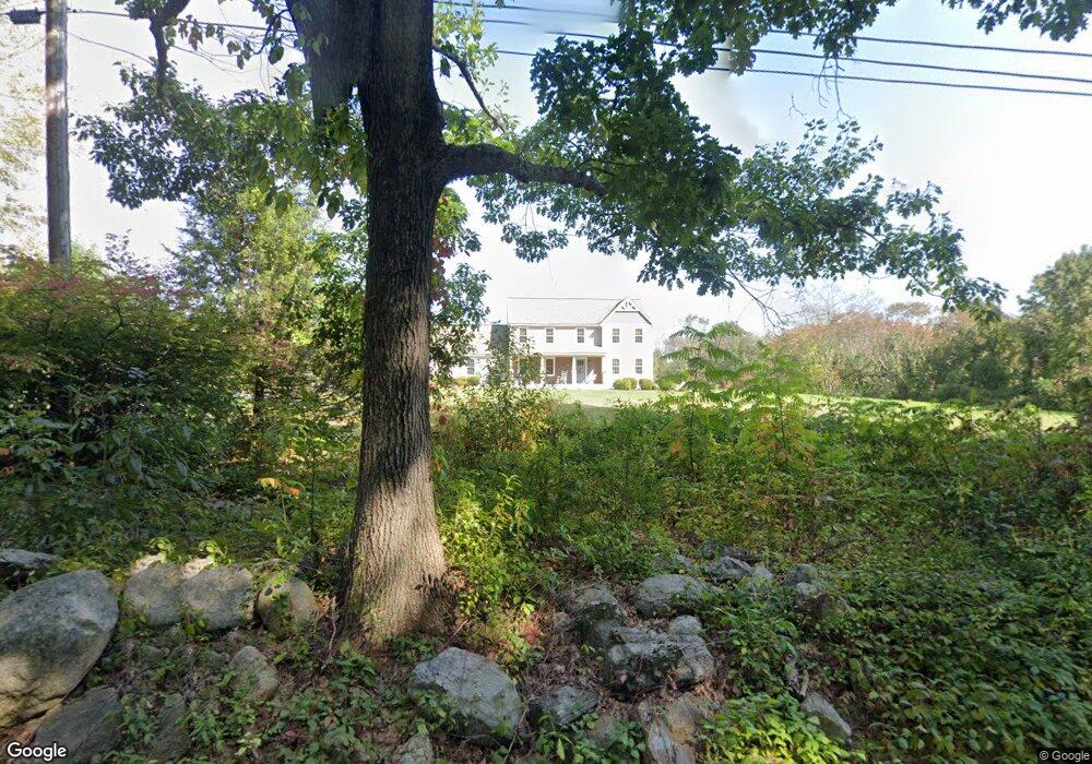 154 Arnold Rd, Fiskdale, MA 01518 - photo 1