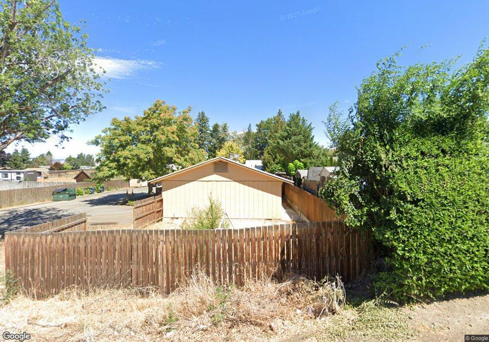 1269 3rd St NE, East Wenatchee, WA 98802 - photo 1