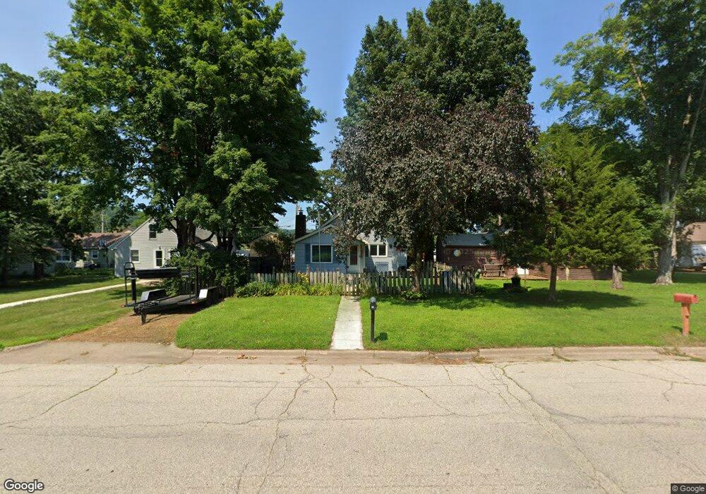 428 S 7th St, La Crescent, MN 55947 - photo 1