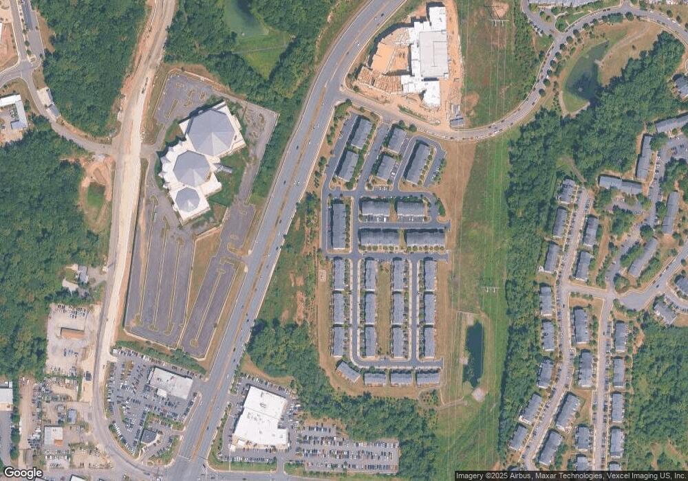 15575 John Diskin Cir, Woodbridge, VA 22191 - photo 1