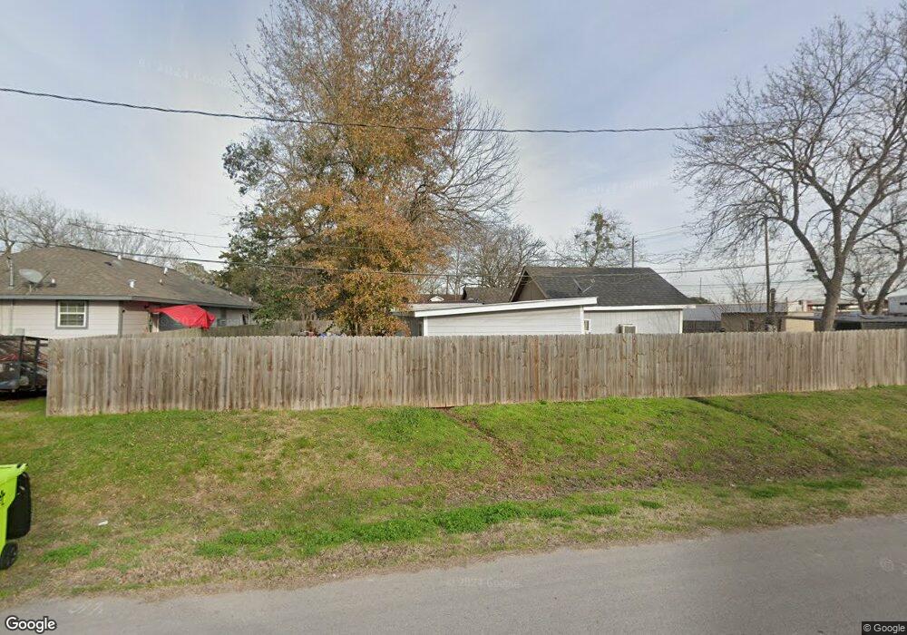 1503 Walnut Ave, Rosenberg, TX 77471 - photo 1