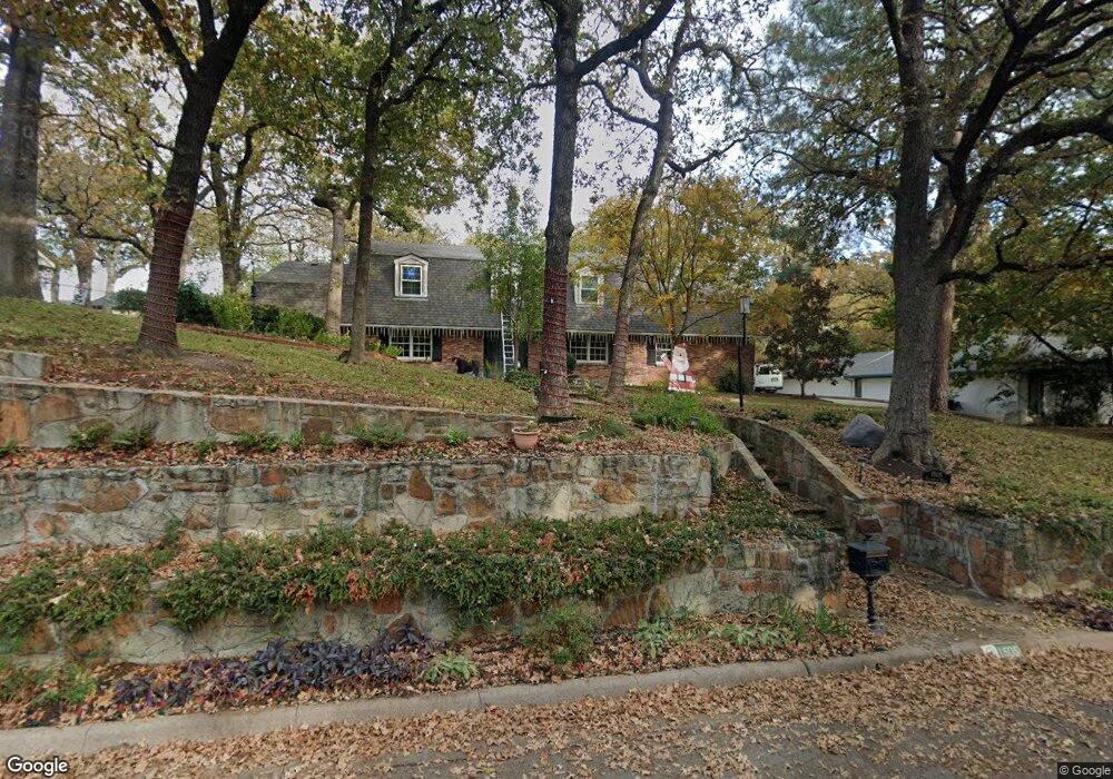 1505 Cliffwood Rd, Euless, TX 76040 - photo 1