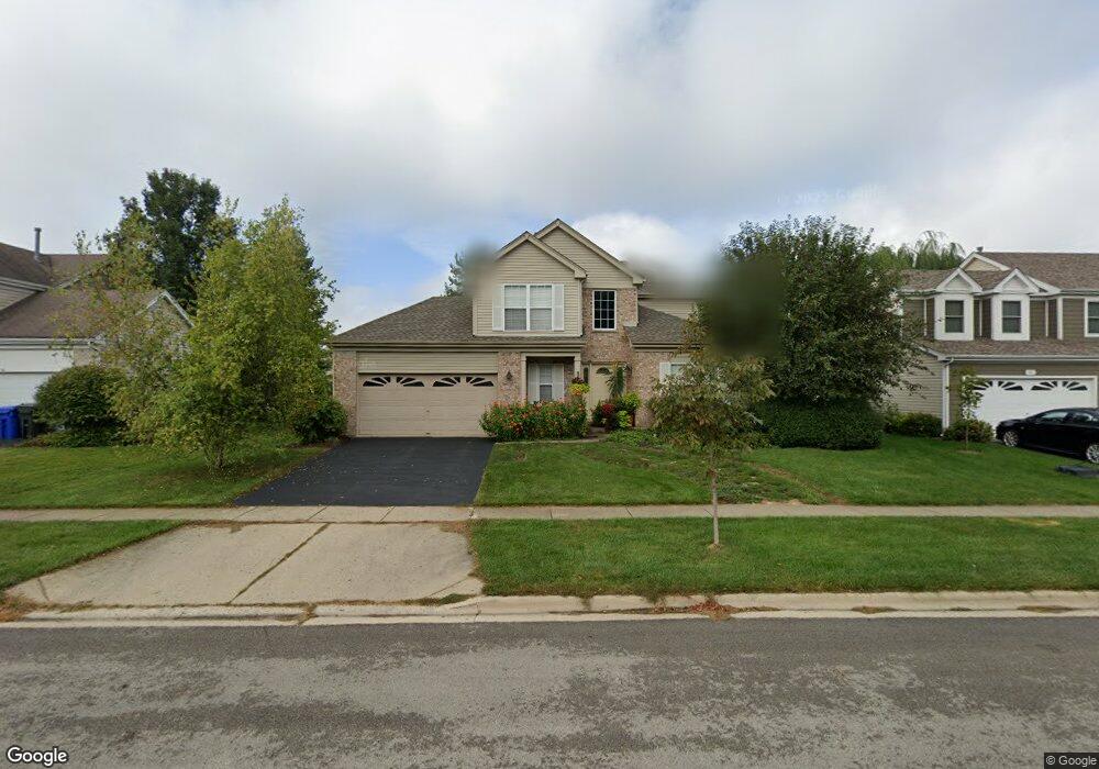 915 Cortney Dr, Carpentersville, IL 60110 - photo 1