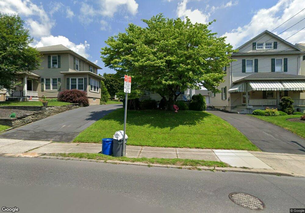 414 Bank St, Nazareth, PA 18064 - photo 1