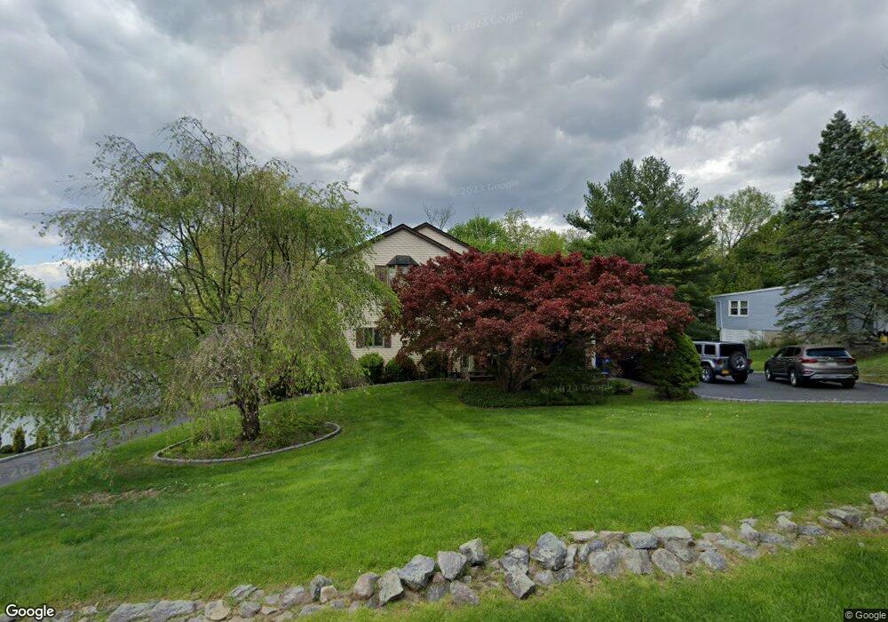 68 Stephen Dr, Pleasantville, NY 10570 - photo 1