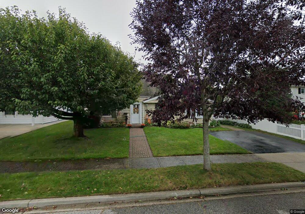 96 Prairie Ln, Levittown, NY 11756 - photo 1