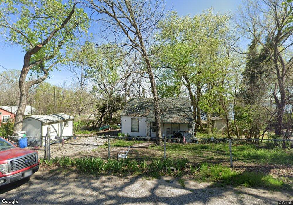 538 W Lake Dr, Weatherford, TX 76087 - photo 1