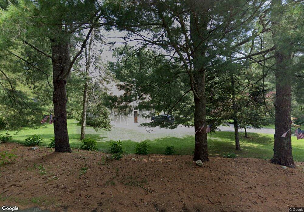 10 Rockledge Rd, Redding, CT 06896 - photo 1