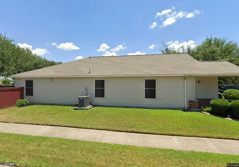 8939 Clearbourne Ln, Houston, TX 77075 - photo 1